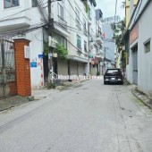 Cô Lan cán bộ về hưu gửi bán nhà trung tâm Thạch Bàn, Long Biên dưới 6.6 tỷ. DT 40m2